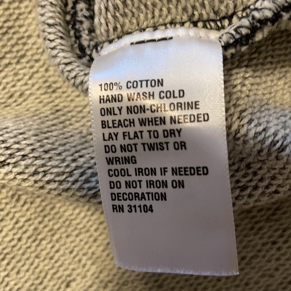 Crown and Ivy Gray Crewneck Beaded Sweatshirt Small NWOT - Picture 7 of 7